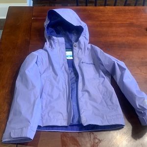 Girls Columbia rain jacket. Like new. Size 4/5
